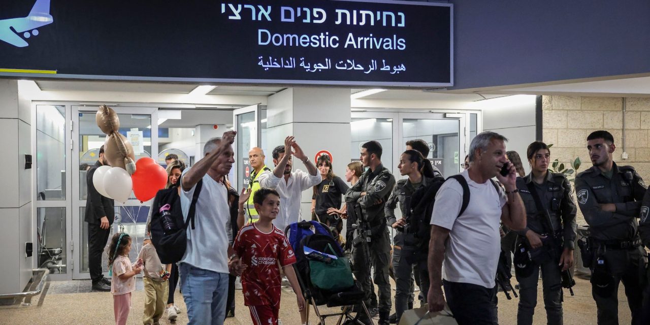 Jewish communities worldwide under heightened threat after flydubai attack