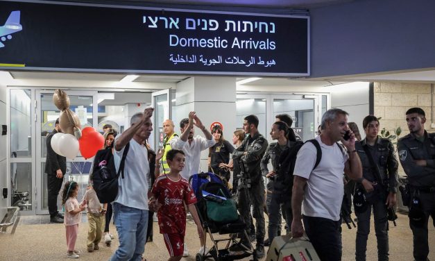 Jewish communities worldwide under heightened threat after flydubai attack