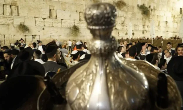 Galilee residents told to stay home amid Arab protests