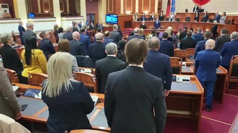 Albania: Threats against Jewish institutions amid wave of protests