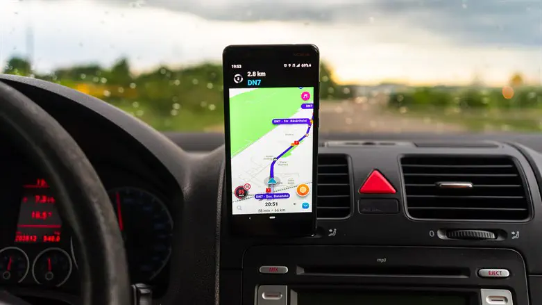 Malaysia bans Waze over app’s Israeli origins