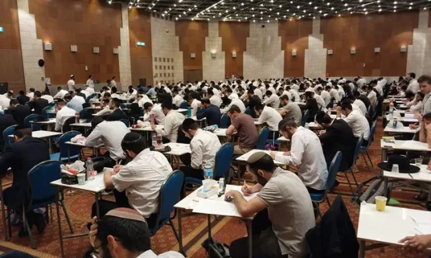 High Court demands answers from Chief Rabbinate