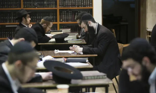 Draft evaders barred from civil service jobs under new enforcement rules