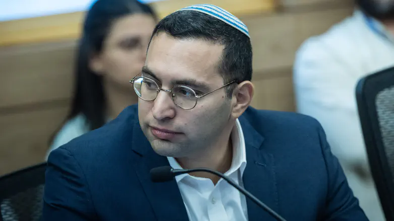 Baby son born to Negev and Galilee Minister