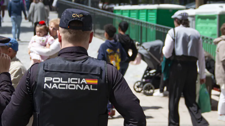 Report: At least 46 dead in Spain train collision