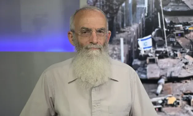 Rabbi Stav: Rabbis dictate whom to vote for? Nonsense