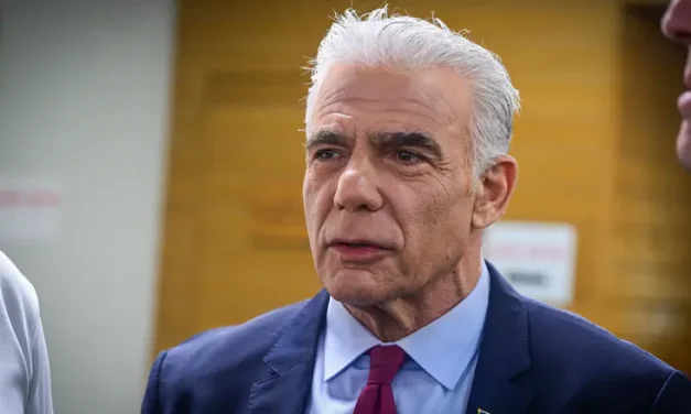 Lapid fires back at Herzog: No more ‘fake unity’ with Netanyahu