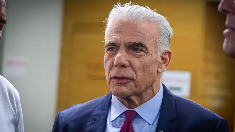 Lapid fires back at Herzog: No more ‘fake unity’ with Netanyahu