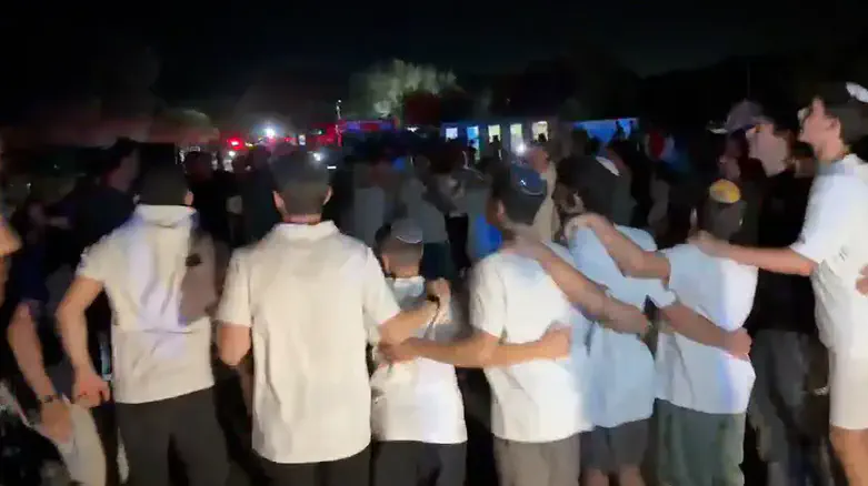 Watch: ‘Second hakafot’ at scene of the 7/10 Nova massacre