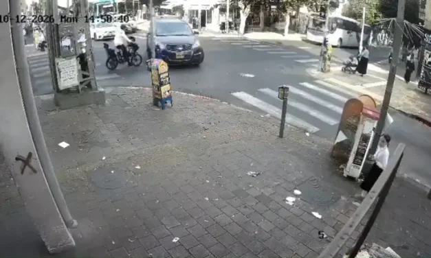 Disturbing footage: Cyclist thrown onto road in collision