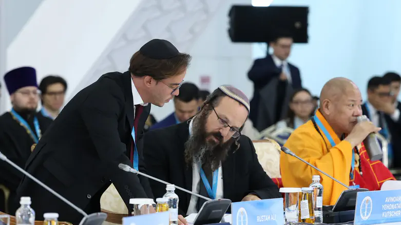 Iranian, Turkish delegates protest October 7 mention at interfaith summit