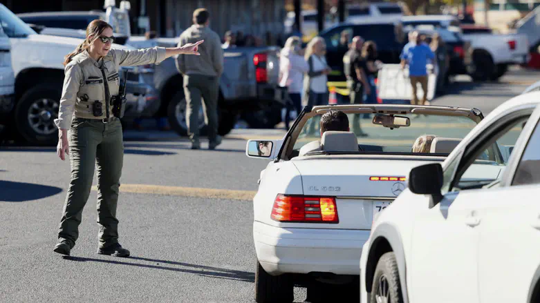 Three children, one adult killed in Oregon elementary school shooting
