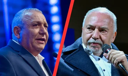 Liberman blasts Eisenkot: Benny Gantz 2, seeking to form government with Netanyahu