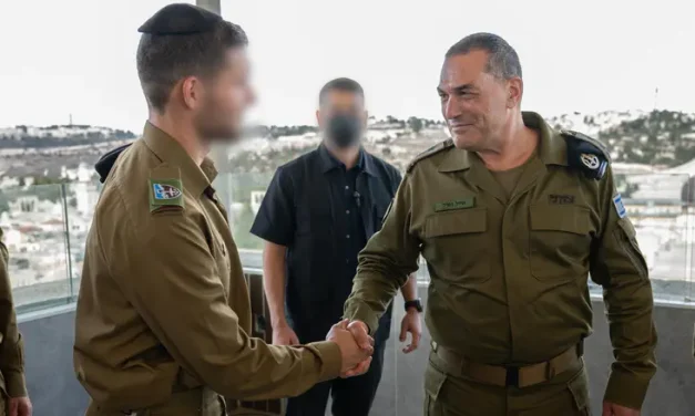 Historic milestone in the IDF: First haredi officer course completed by Hashmonaim Brigade