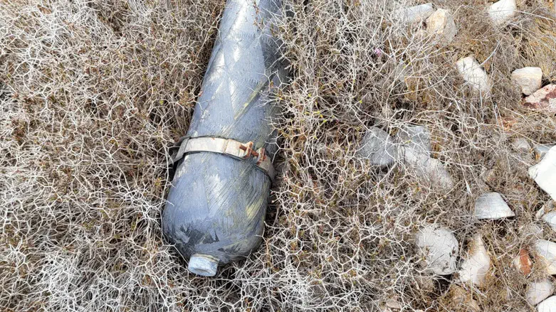 Kedumim: 9-year-old spots suspicious object in Samaria, prevents disaster