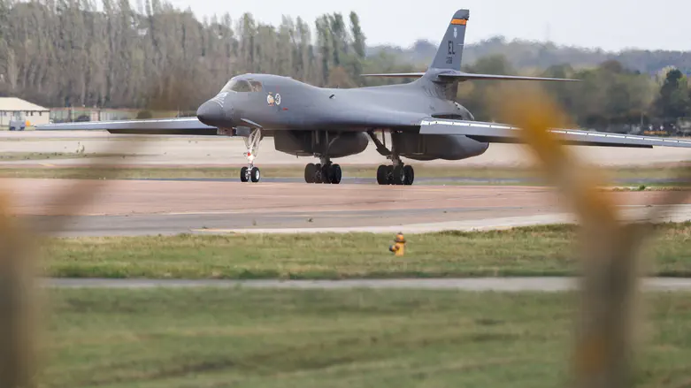 UK police re-arrest two suspects in Iranian plot targeting US bomber base