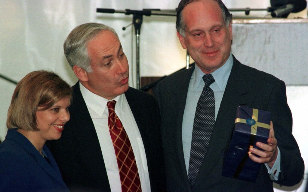 Former Netanyahu confidant Lauder breaks silence, warns against PM’s reelection
