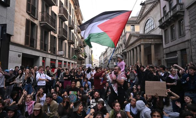 Rioters loot stores in Milan during cost-of-living protest featuring Palestinian symbols