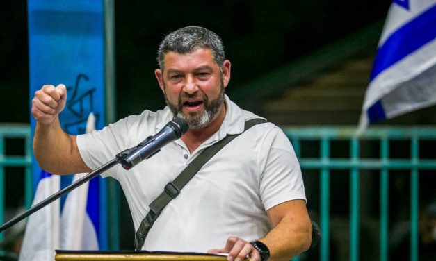 ‘Nazi, dog. Get out of here!’: Ofer Winter confronted by anti-draft haredi protesters in Bnei Brak