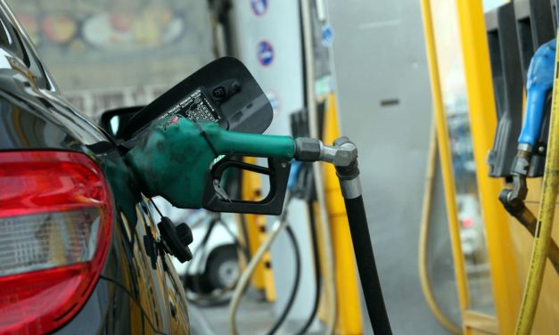 Finance Ministry aims to cut record high gas prices by 50 agorot, needs attorney-general’s approval