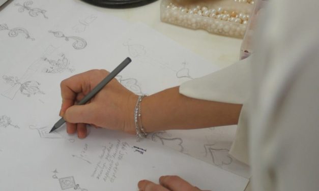 Custom jewellery by leading Hatton Garden jewellers