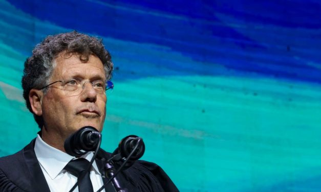Heckler accuses Isaac Amit of ‘not being worthy’ of laying wreath at Oct. 7 memorial ceremony