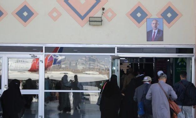 Houthis launch missiles at Yemen’s Aden airport as fighting intensifies