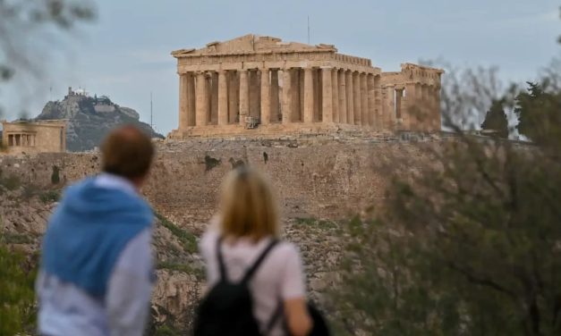 Greece plans to quintuple purchase tax for foreign real estate buyers