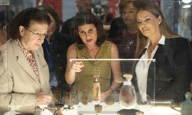 Israel returns 22 artifacts to Greece in first antiquities repatriation between Jerusalem, Athens