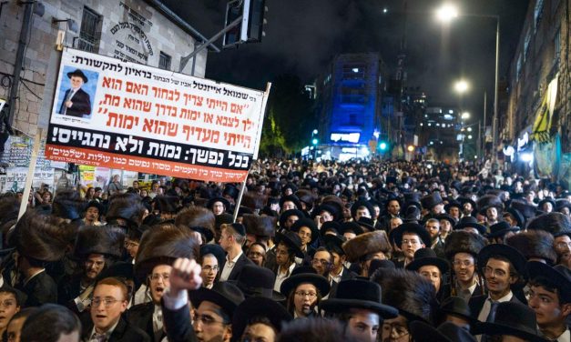 Majority of Israelis back Haredi draft law, October 7 inquiry, IDI survey finds