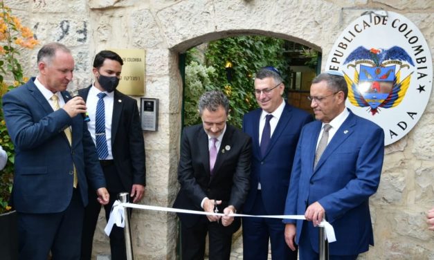 Colombia deepens ties with Israel, considers Holocaust alliance membership after embassy opening