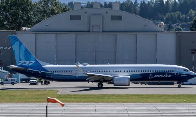 Boeing 737 MAX 10 to be certified despite software glitch, airlines may refuse delivery – report