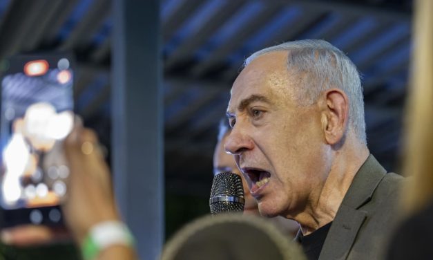 Eisenkot’s Yashar warns Sport 5 to avoid making Netanyahu’s presence ‘prominent’ during soccer game