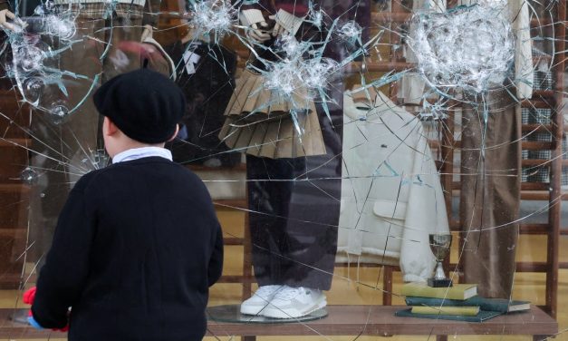 Israelis warned to exercise caution in France ahead of renewed violence, protests