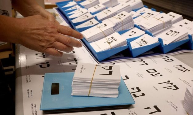 Israelis living abroad fly back to vote in what they believe is a pivotal election