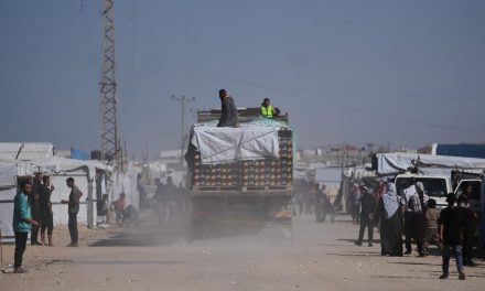 Israel to resume entry of private-sector goods to Gaza; 5 reportedly killed in Strip