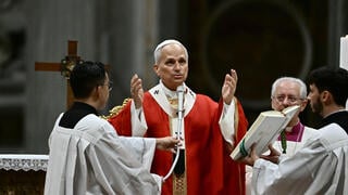 Pope Leo XIV’s lung nodule: Why doctors may recommend surgery even when cancer is unconfirmed