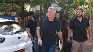 ‘Netanyahu has lost’: Yair Golan calls for coalition with Arab parties