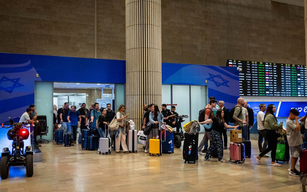 Likud inks compromise with Israeli expat voter effort; 53,000 said planning to fly in for election