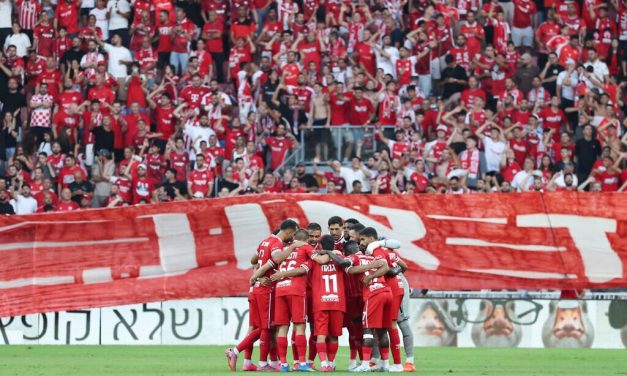 Dutch city bans Israeli fans from soccer match; Foreign Ministry demands reversal