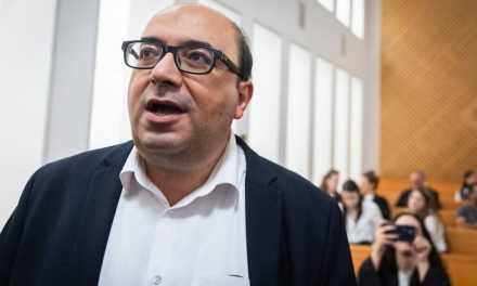 Facing ban from High Court, Balad’s Abou Shehadeh ends election candidacy