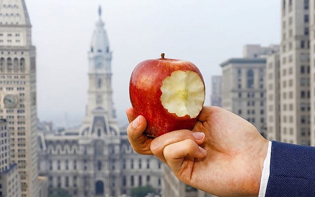 Morey Schwartz | The Serpent’s Big Apple: The Art of Making the Unthinkable Obvious