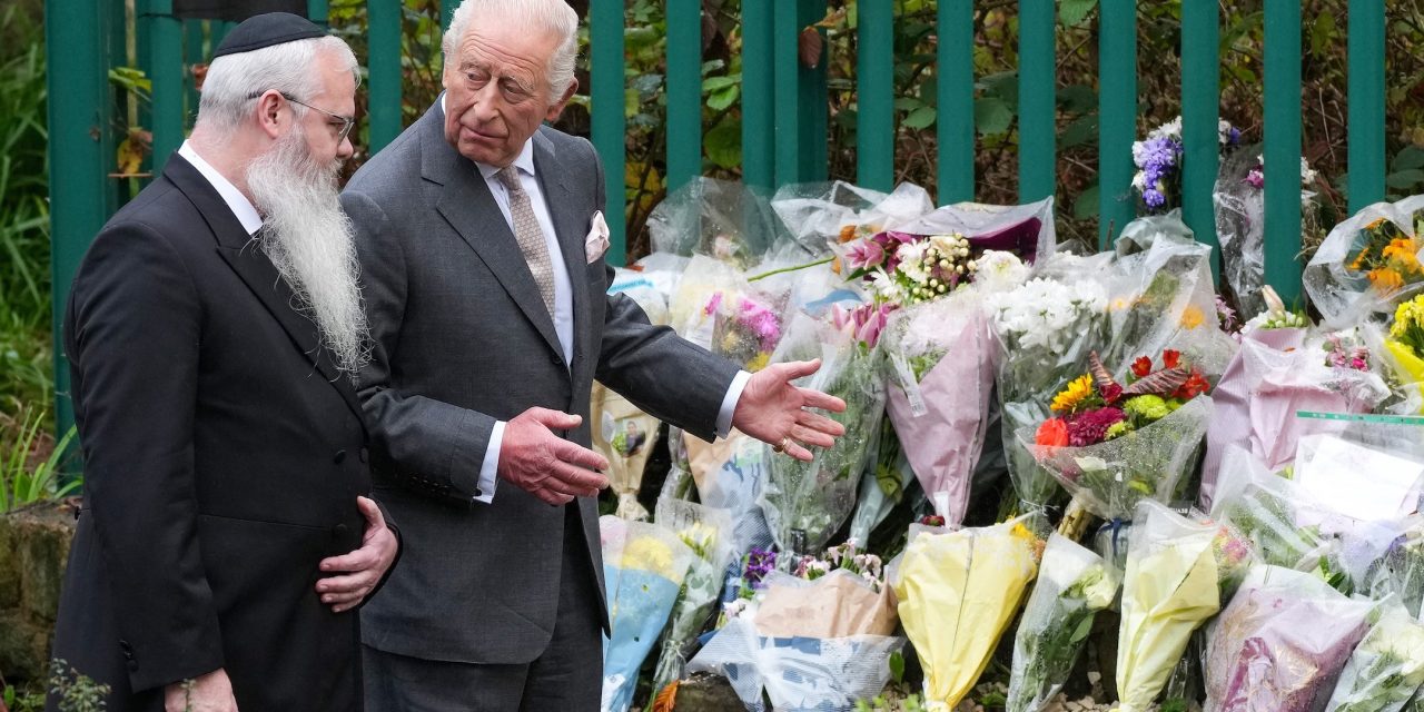 Two deaths in Manchester synagogue attack last year will be probed through public inquiry, Britain says