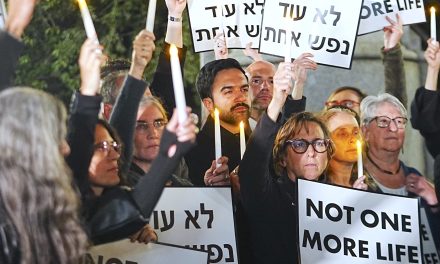 Mamdani says he ‘signed up for’ boos at Israeli peace vigil