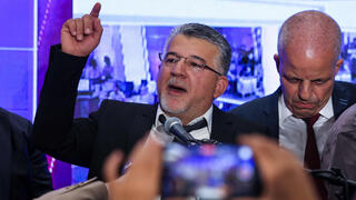 ‘We’ll send them home’: Joint List leader vows to help oust Netanyahu