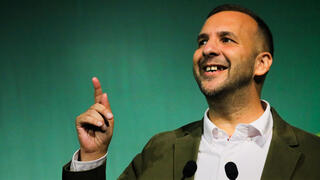 UK Greens vote on motion critics say backs Israel’s destruction; Jewish leader to abstain