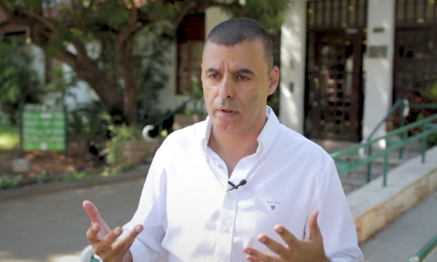 Police arrest Kfar Saba mayor, wife, suspected of receiving bribes to rig tenders