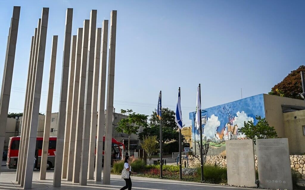 The October 7 battle for Sderot still rages in the minds of its survivors