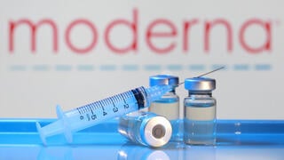 Moderna’s melanoma vaccine succeeds in major trial. So why did its stock plunge?