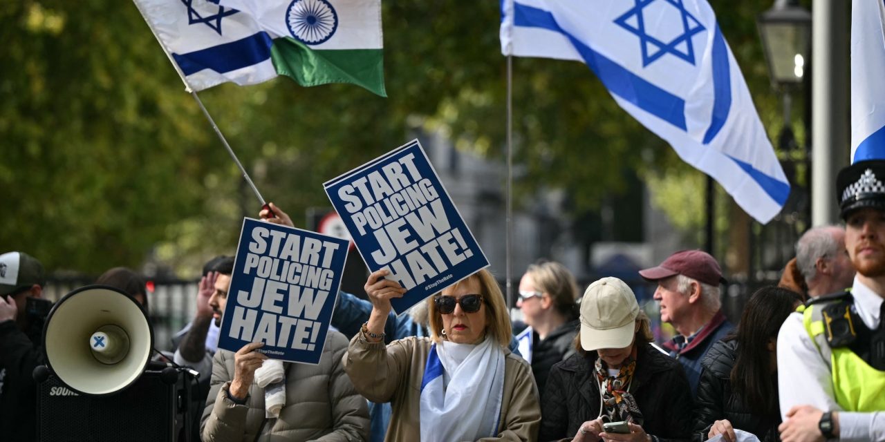 Recorded anti-Jewish hate crimes rise 10% in England and Wales